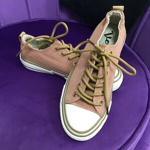 Vesy G rust pink sneakers